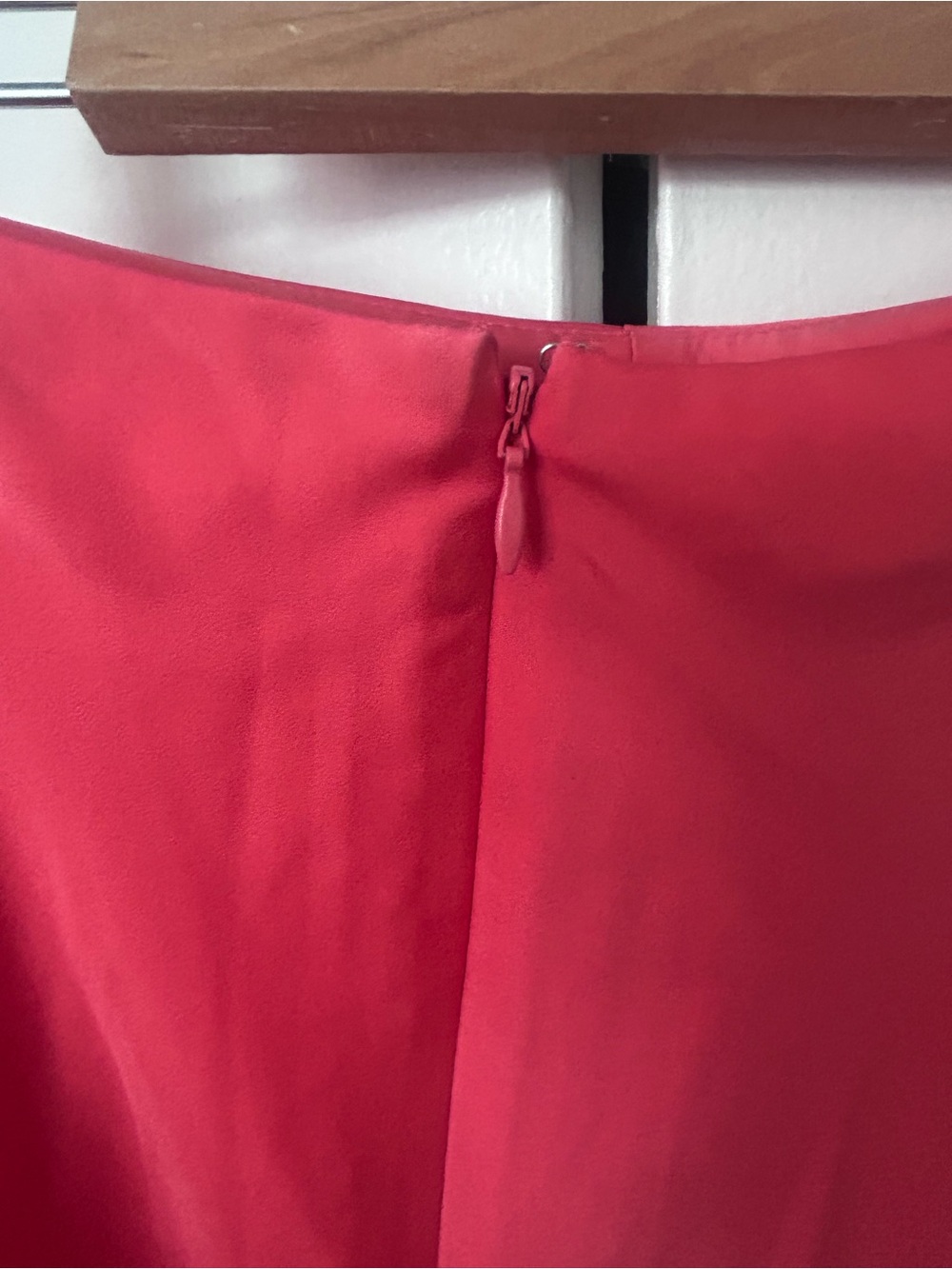 Banana Republic Satin Bias Cut Midi Skirt Pink Berry Size Small - Picture 4 of 5